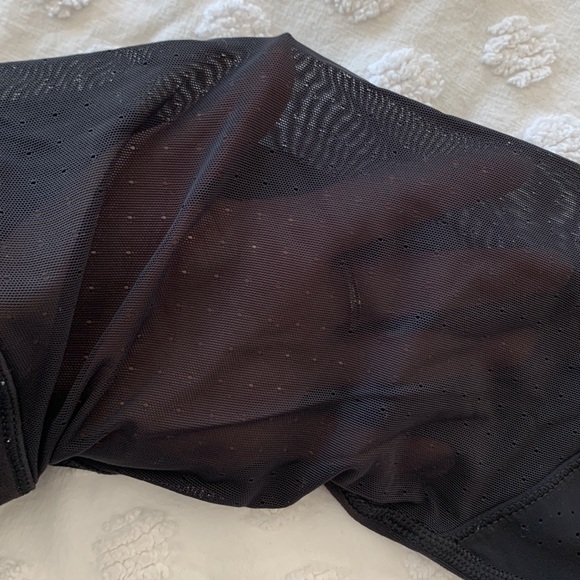 Lululemon Black Tights - Picture 5 of 6